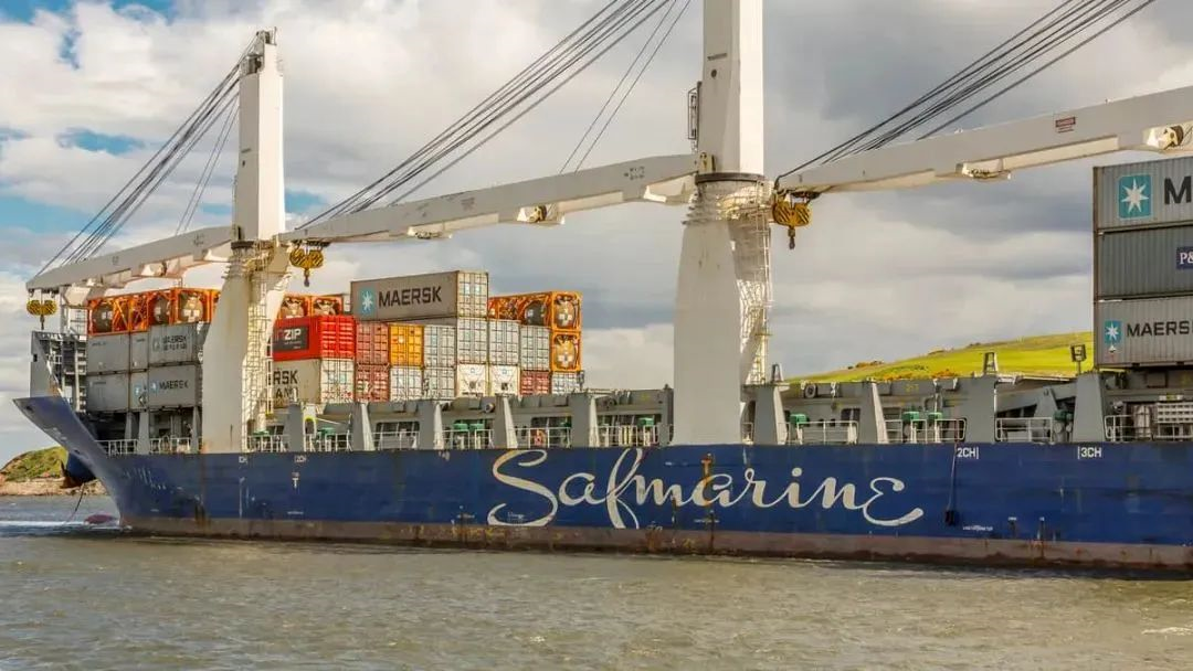 華東港口出口空鋼瓶空氧瓶什么流程——金邦小孫